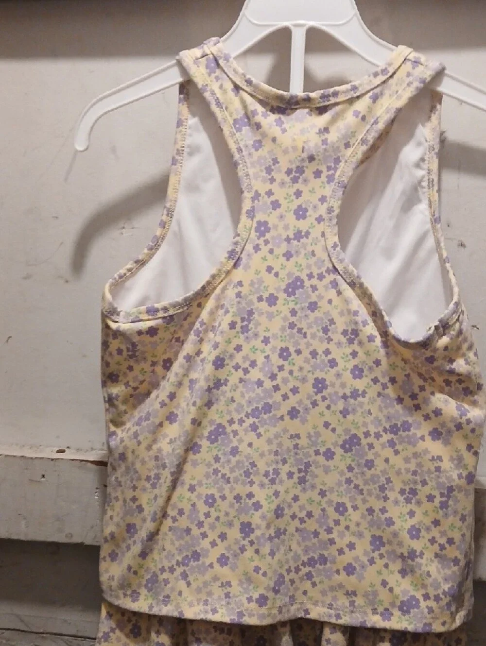 Yogalicious Lavender Floral Tank & Skorts on Pale Yellow Size XL